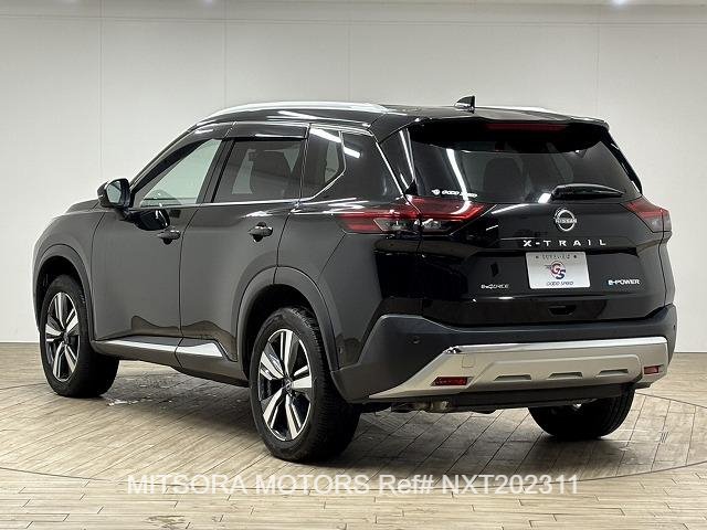 
								2023 NISSAN X-TRAIL G full									