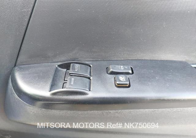 
								2015 TOYOTA HIACE COMMUTER full									