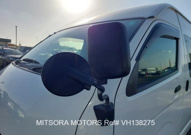 
								2015 TOYOTA HIACE COMMUTER full									