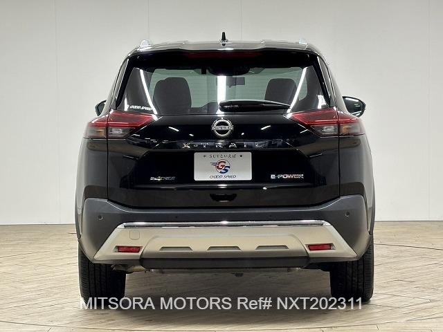 
								2023 NISSAN X-TRAIL G full									