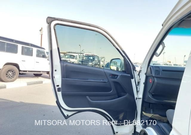 
								2014 TOYOTA HIACE COMMUTER full									