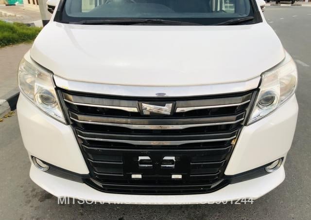 
								2015 TOYOTA NOAH G full									