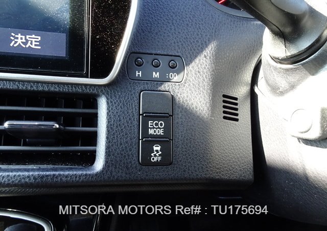 
								2021 TOYOTA VOXY ZS full									