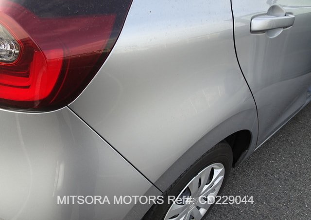 
								2023 HONDA FIT HONDA SENSING full									