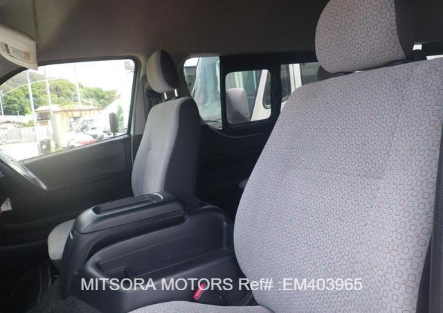 2014 TOYOTA HIACE COMMUTER