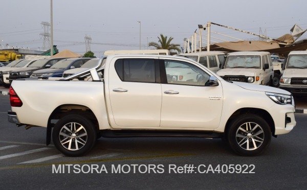2019 TOYOTA HILUX