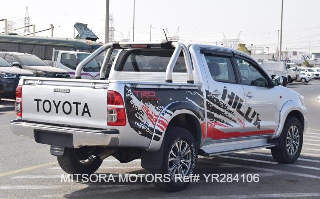 2014 TOYOTA HILUX