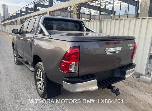 2018 TOYOTA HILUX TRUNK COVER