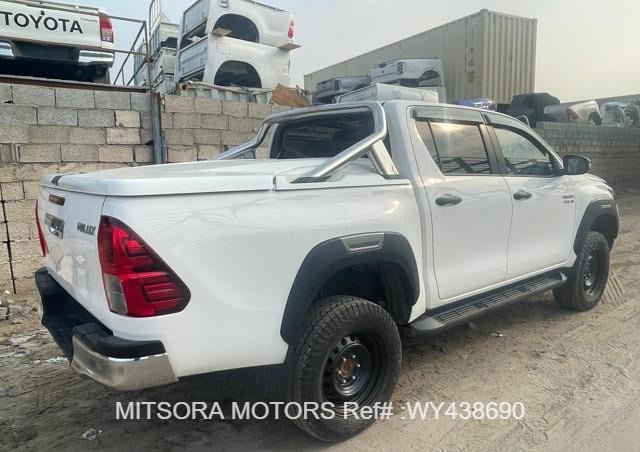 2020 TOYOTA HILUX