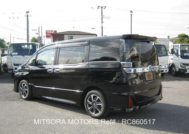 2021 TOYOTA VOXY 2.0ZSIII