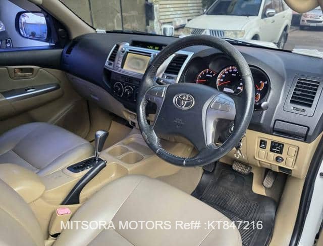 2014 TOYOTA HILUX 2.5 G VIGO DOUBLE CAB