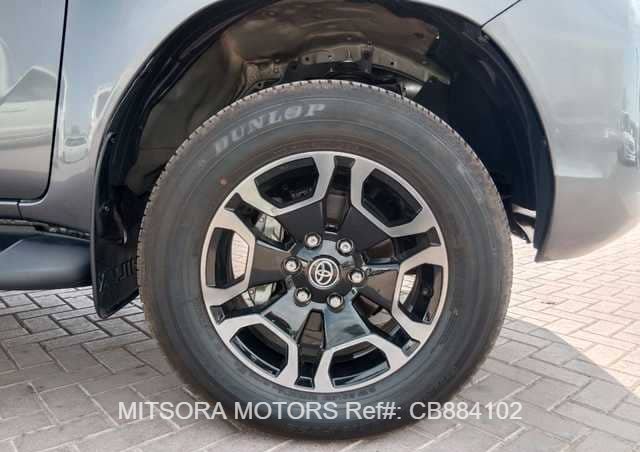 2022 TOYOTA HILUX