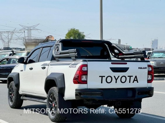 2021 TOYOTA HILUX
