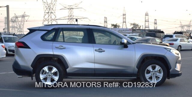 
								2019 TOYOTA RAV4 full									