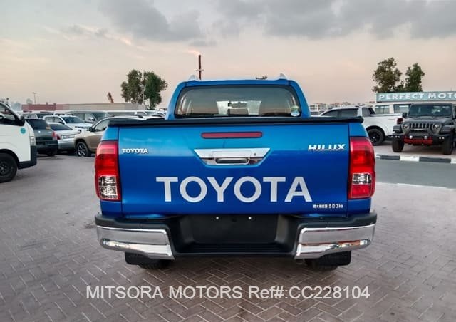 
								2017 TOYOTA HILUX full									