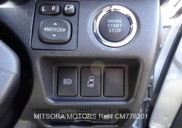 2024 TOYOTA HIACE COMMUTER