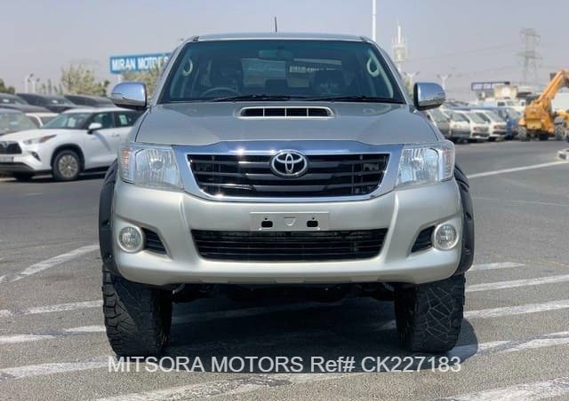 2013 TOYOTA HILUX