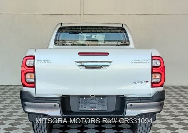 2023 TOYOTA HILUX 2.8