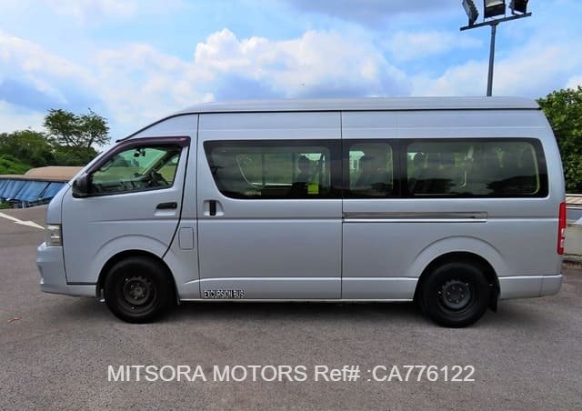 2013 TOYOTA HIACE VAN HIROOF AUTO (14 SEATER)