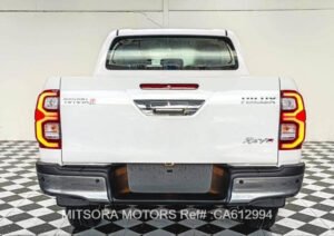 2025 TOYOTA HILUX 2.4