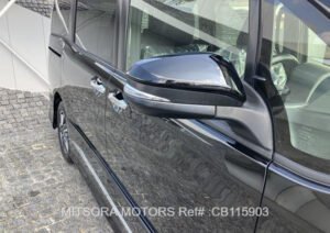 2018 TOYOTA NOAH SI