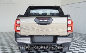 2023 TOYOTA HILUX 2.8