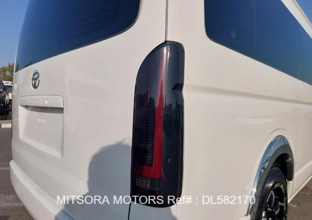 
								2014 TOYOTA HIACE COMMUTER full									