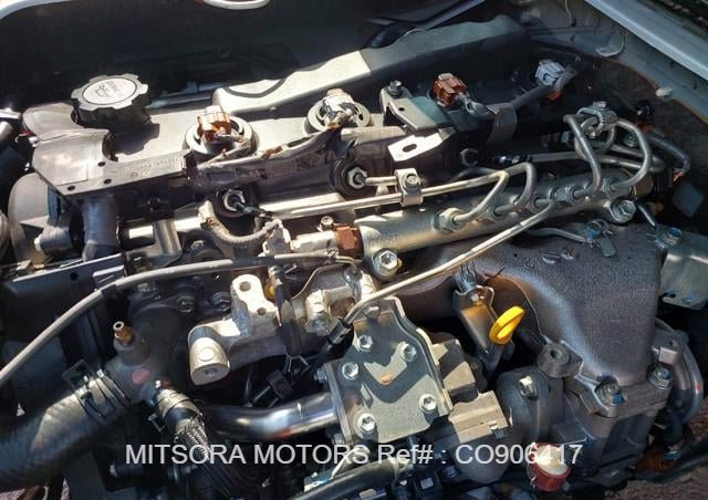 
								2015 TOYOTA HIACE COMMUTER full									