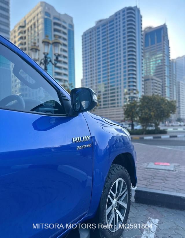 
								2016 TOYOTA HILUX SR5 full									