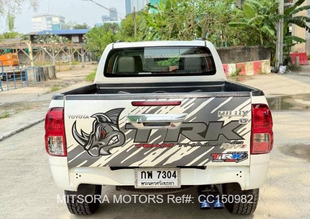 
								2015 TOYOTA HILUX 2.8 full									