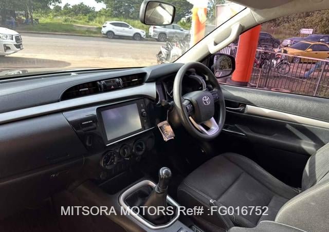 
								2020 TOYOTA HILUX 2.4 E REVO DOUBLE CAB full									