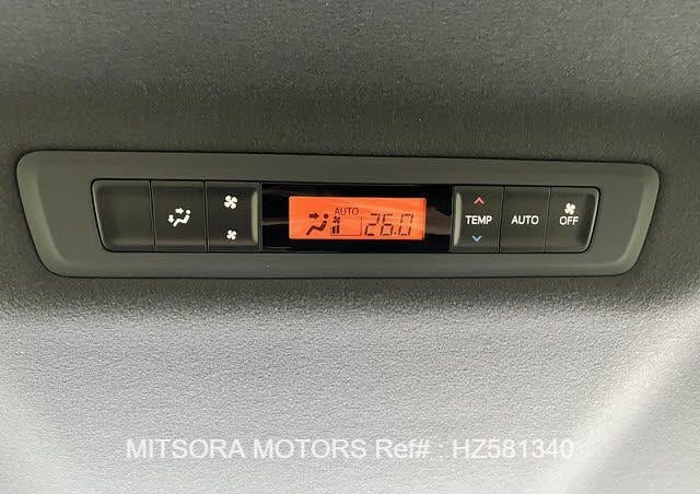 
								2020 TOYOTA VOXY ZS2 full									