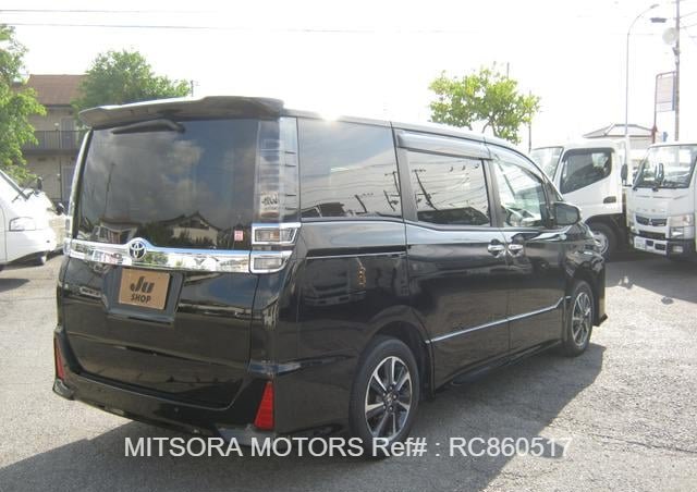
								2021 TOYOTA VOXY 2.0ZSIII full									