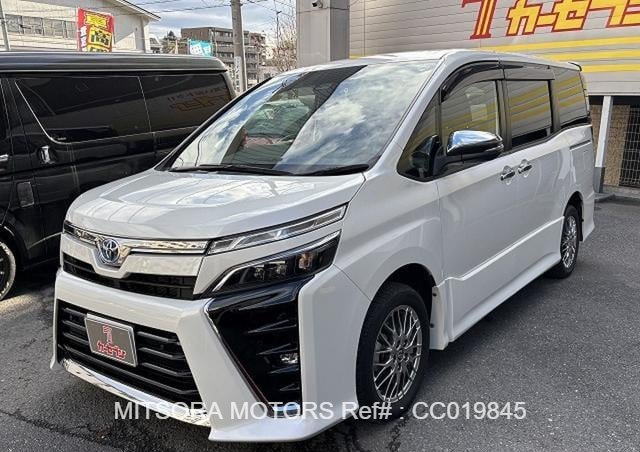 
								2021 TOYOTA VOXY ZS KIRAMEKI 3 full									