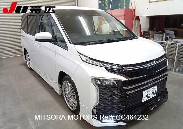 2023 TOYOTA VOXY 4WDS-G