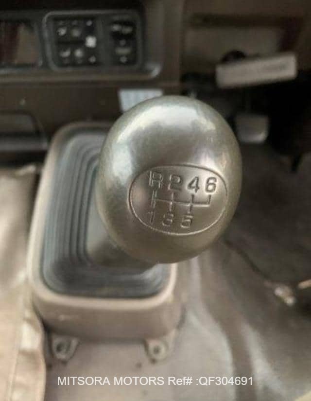 
								2003 MITSUBISHI ROSA full									