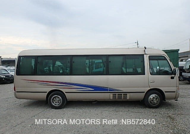 
								2005 HINO LIESSE II full									