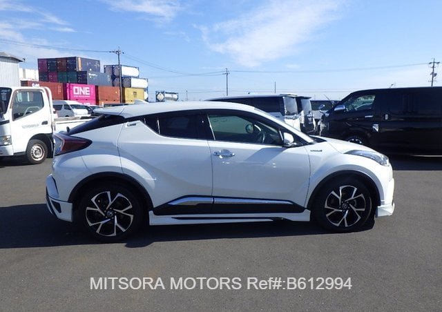 
								2018 TOYOTA C-HR HYBRID G LED EDITION full									