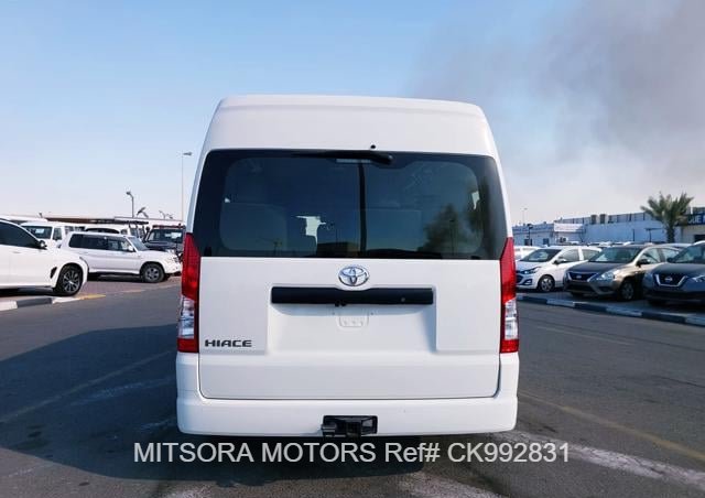 2023 TOYOTA HIACE COMMUTER