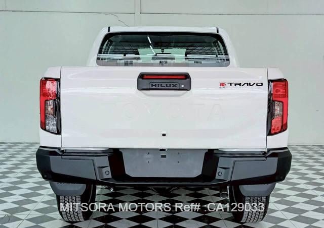 
								2026 TOYOTA HILUX 2.8 TRAVO SMART DOUBLE CAB full									