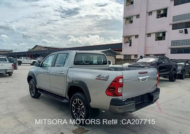 
								2024 TOYOTA HILUX 2.8 full									