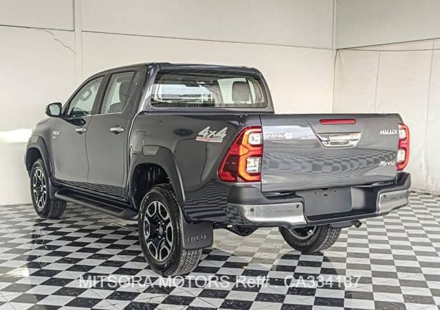 
								2025 TOYOTA HILUX 2.8 full									
