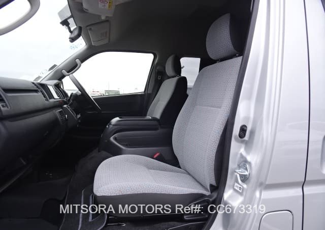 
								2019 TOYOTA HIACE COMMUTER 2.7GL full									