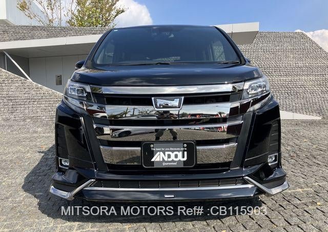 
								2018 TOYOTA NOAH SI full									