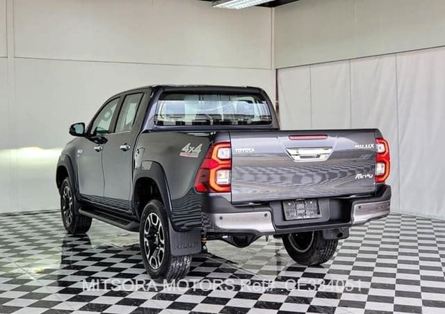 
								2023 TOYOTA HILUX full									