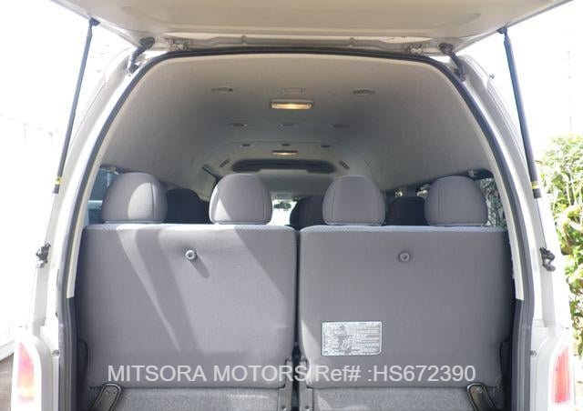 
								2011 TOYOTA HIACE COMMUTER GLHR full									
