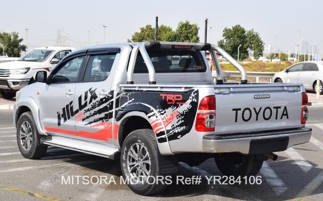 
								2014 TOYOTA HILUX full									
