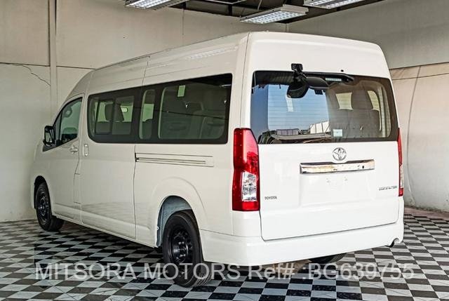 2026 Toyota Hiace Commuter