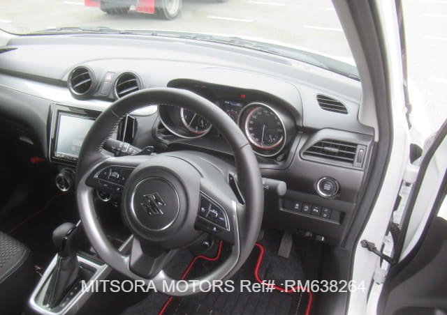 
								2023 TOYOTA VOXY 4WDS-G full									