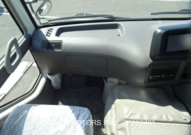 
								2015 HINO LIESSE II BUS full									